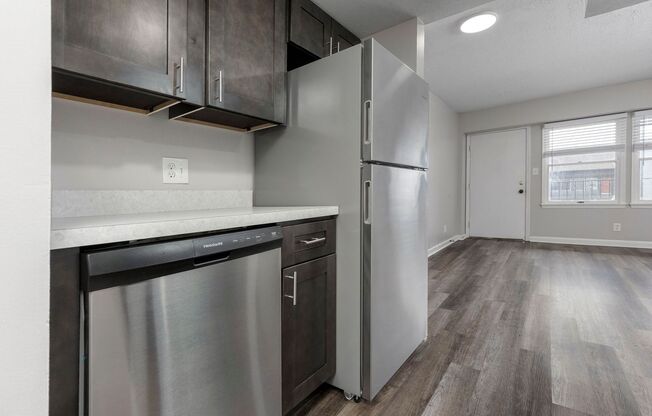 2 beds, 2 baths, 900 sqft, $1,050, Unit 303