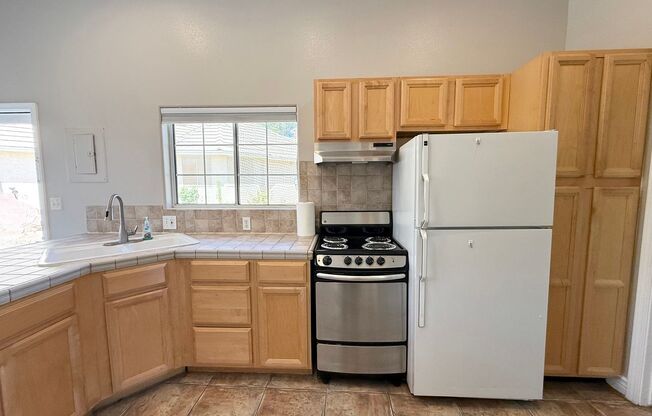 1/BD 1/BA COZY CASITA W/ UTILITIES INCLUDED