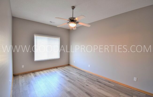 Rent Special! Beautiful 3 Bedroom 2 Bath with a 1-car detached garage