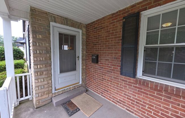 356 Melbourne Court