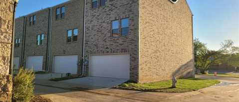 124 SETTLERS WAY