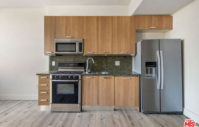 Studio, 1 bath, 546 sqft, $2,150, Unit 608