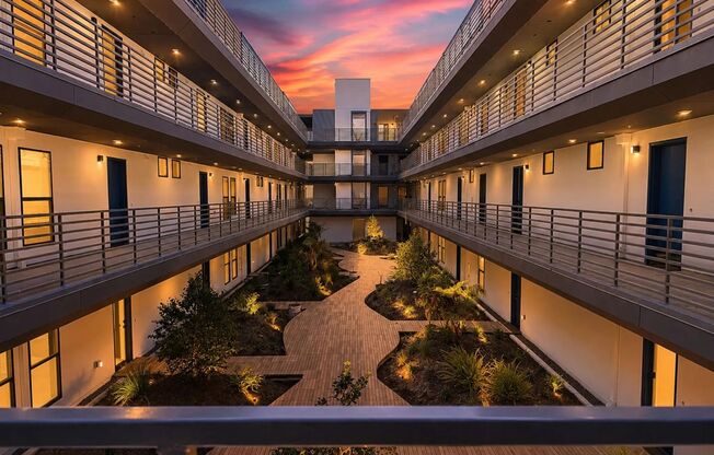 Nauticus | Elevated Coastal Luxury Living