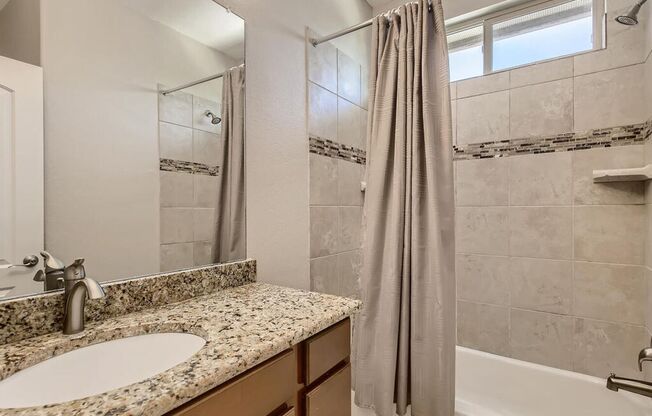 4 beds, 3 baths, $2,995, Unit APARTMENT A