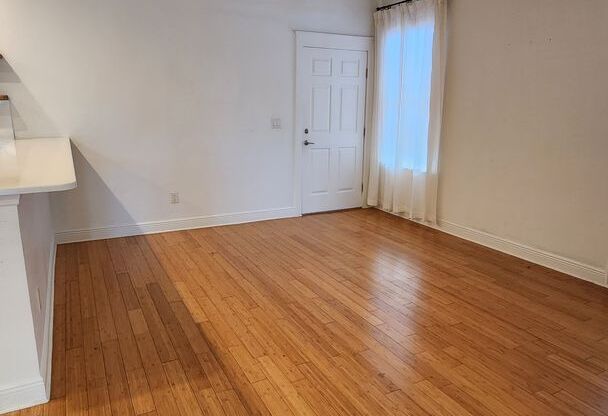 1 bed, 1 bath, 1,472 sqft, $2,200, Unit RP1