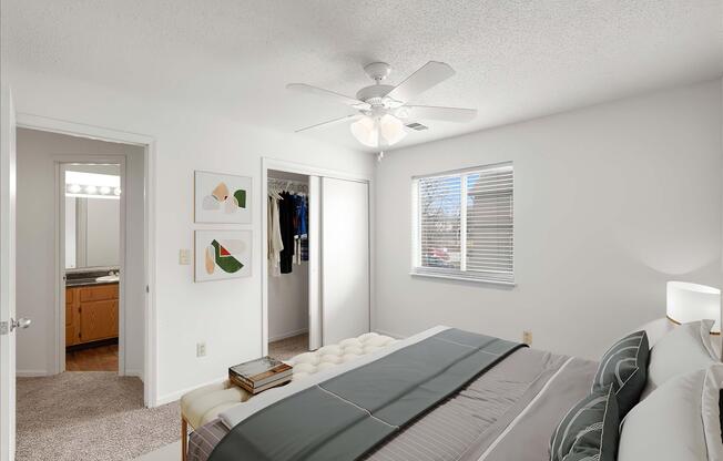 2 beds, 1 bath, 870 sqft, $1,235