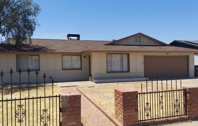 BEAUTIFULLY UPDATED GLENDALE HOME!!