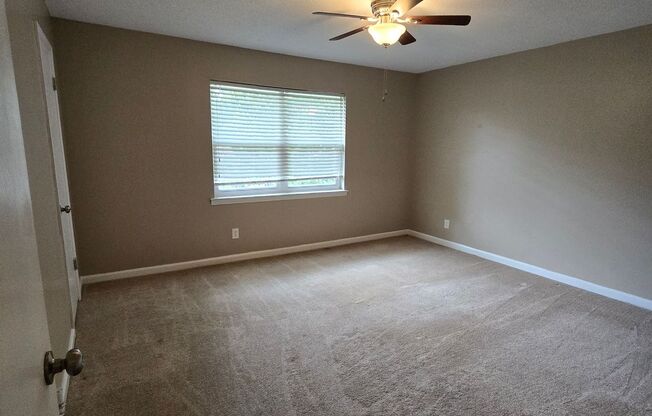 Welcome to 2104 Harbert in Memphis, TN!