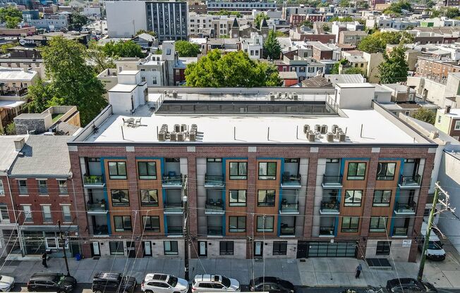 2 beds, 1 bath, 802 sqft, $1,795, Unit Unit 7