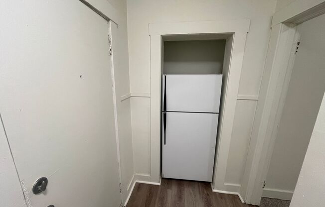 Charming 1 Bedroom Apartment in the Heart of Salt Lake City!
