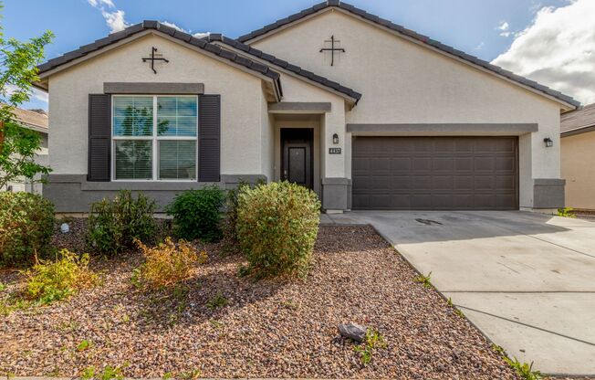 BEAUTIFUL 4 bed, 3 bath home in Laveen!!