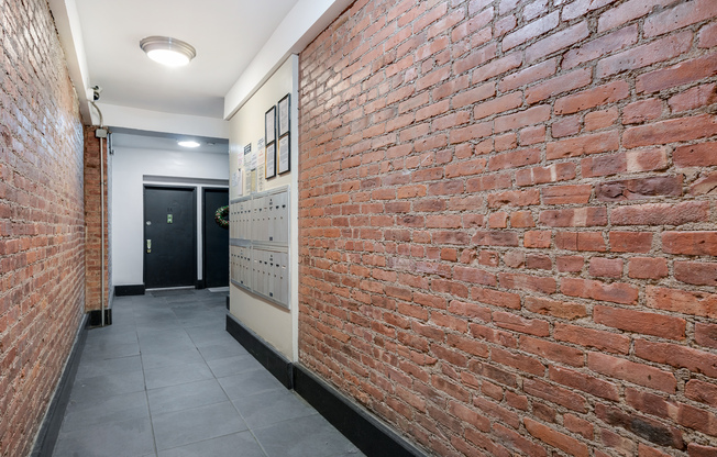 3161 BROADWAY