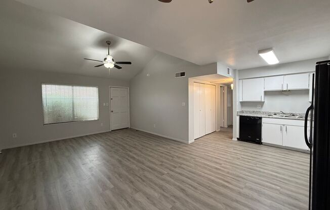Renovated Glendale 3 Bedroom Condo with New Flooring