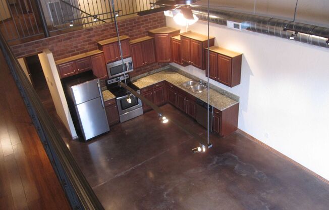 3 beds, 2 baths, 1,300 sqft, $1,620, Unit AW 122