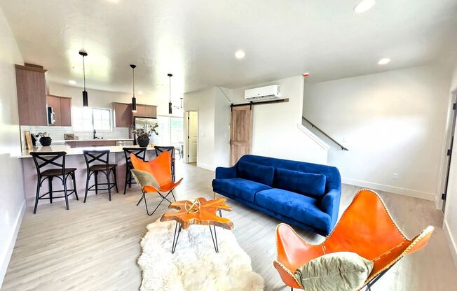 BRAND NEW TOWN HOMES W/STORAGE INCLUDED!