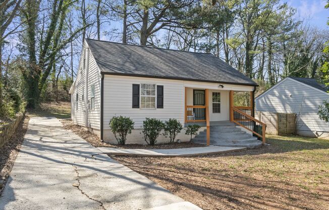 Conveniently located near Tyler Perry Studios and just 10 minutes from Hartsfield Airport & Delta
