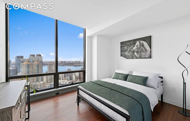 1 bed, 1 bath, 715 sqft, $7,000, Unit 32C