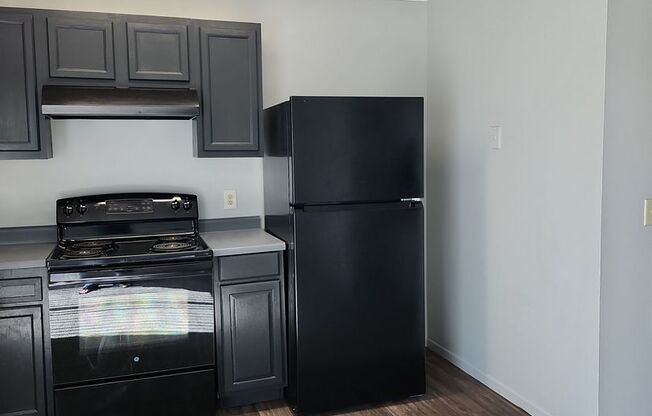 1 bed, 1 bath, 400 sqft, $895