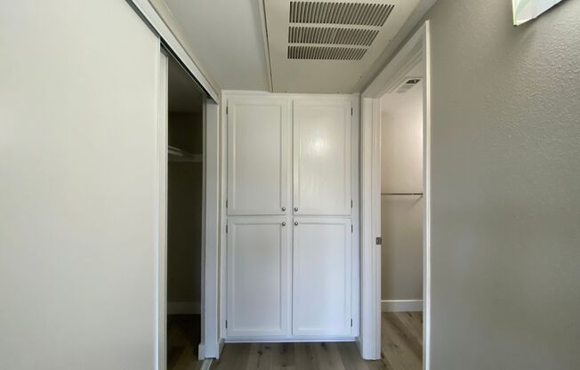 Studio, 1 bath, 475 sqft, $1,962, Unit 10-109