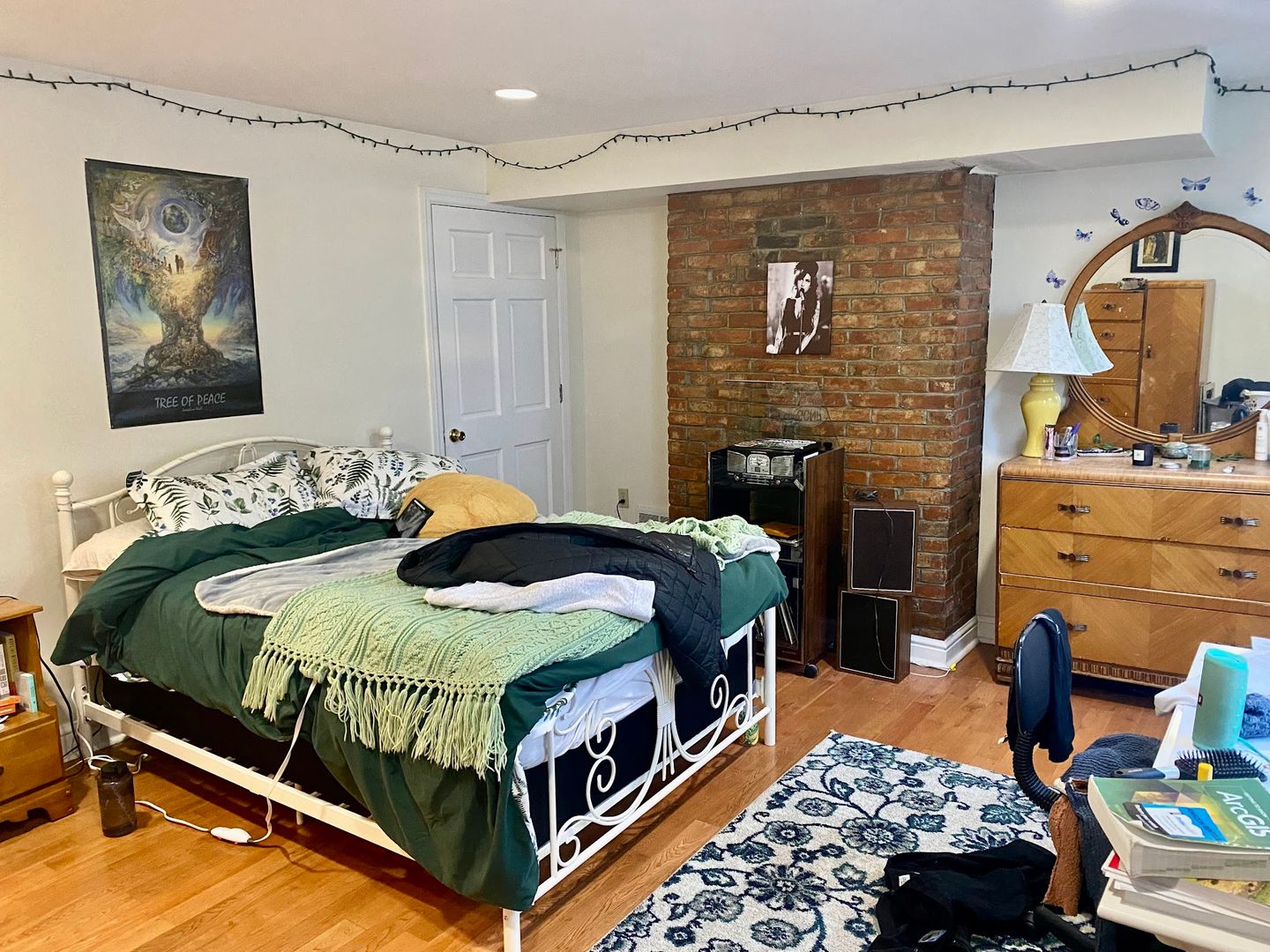 Spacious 4 Bedroom  in Slopes w/ Laundry & Central Air
