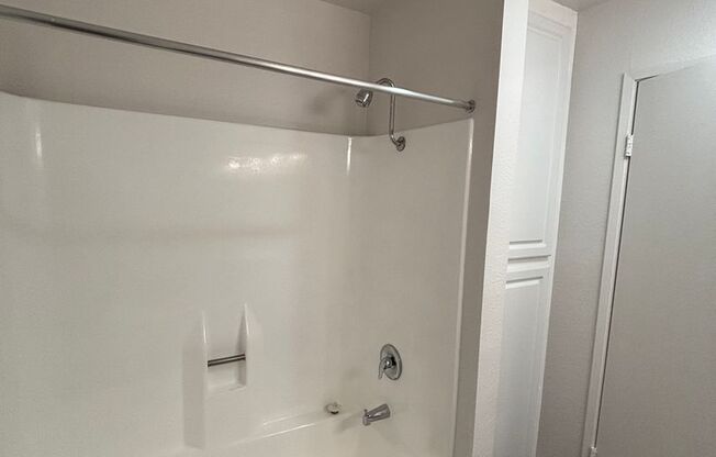 1 bed, 1 bath, 750 sqft, $2,365, Unit 1704