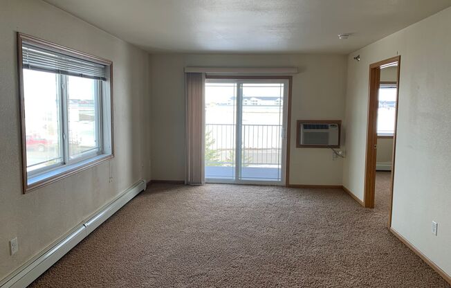 1 bed, 1 bath, 718 sqft, $985, Unit 621-310