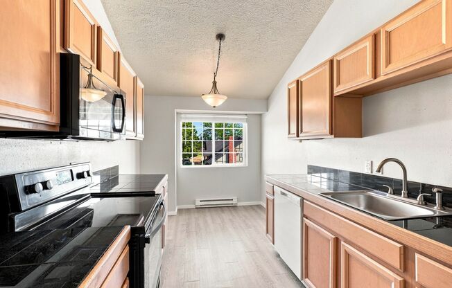 2 beds, 2 baths, 1,140 sqft, $1,495
