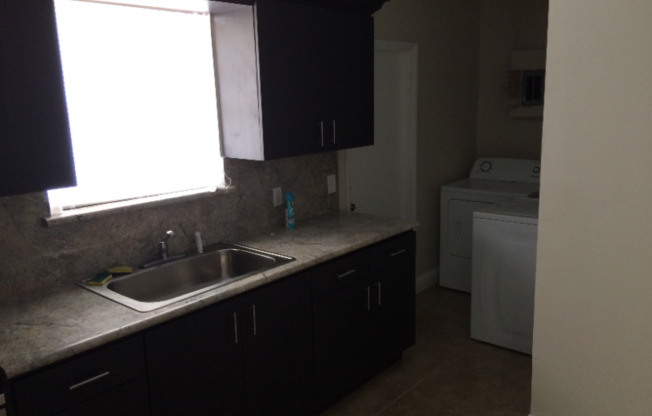 20420 NW 25 CT