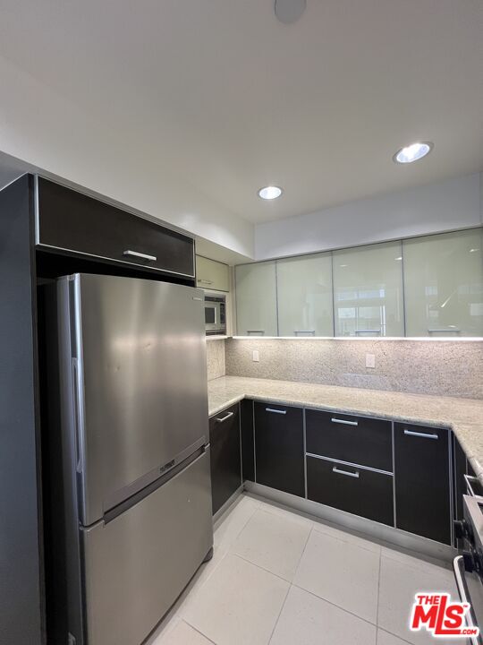 1353 N. FULLER AVE #101