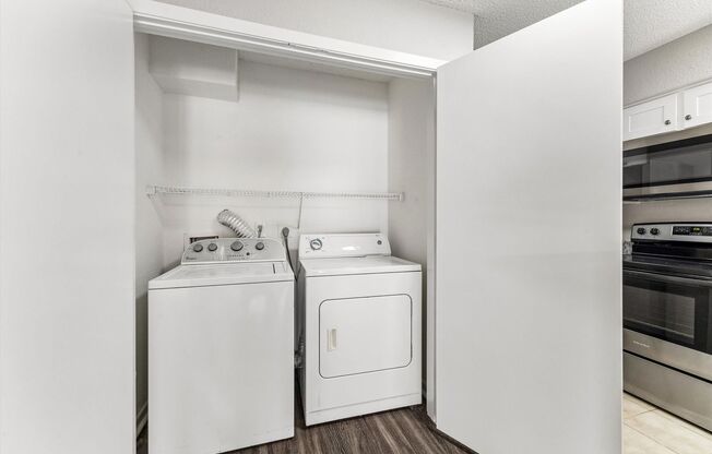 2 beds, 2 baths, 800 sqft, $1,495, Unit 1108