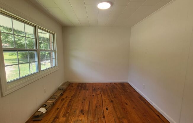 Two Bedroom duplex Available for Rent in Lancaster SC!