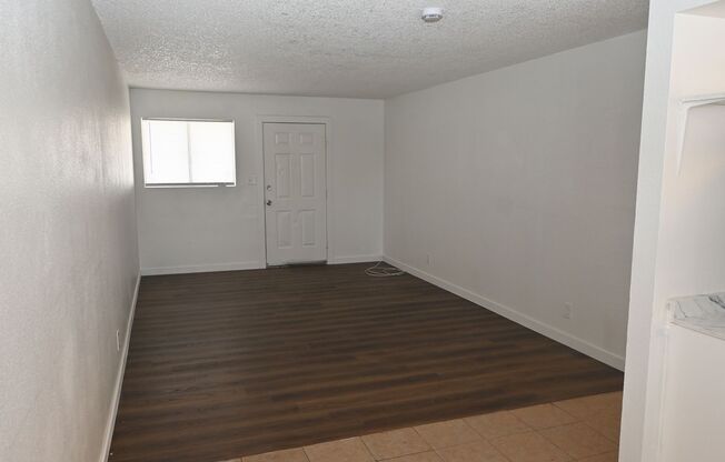 Downtown Las Vegas- Downstairs 2 Bedroom Apartment -2301 Stewart Ave