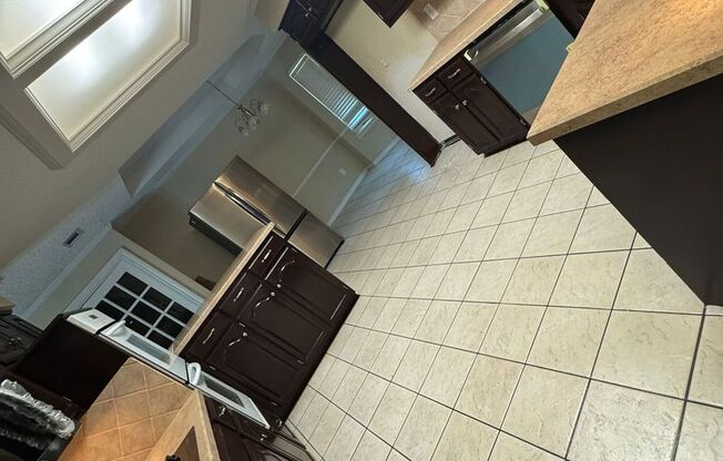 2412 RIDGEVIEW DR