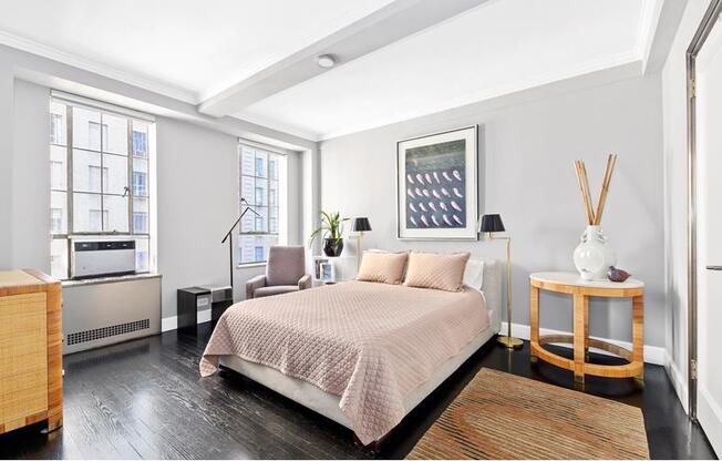 333 W 56 ST