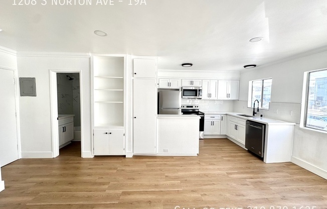 1208 S Norton Ave
