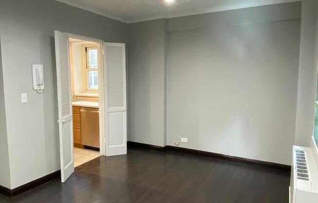 1 bed, 1.5 baths, 974 sqft, $5,000, Unit 22B