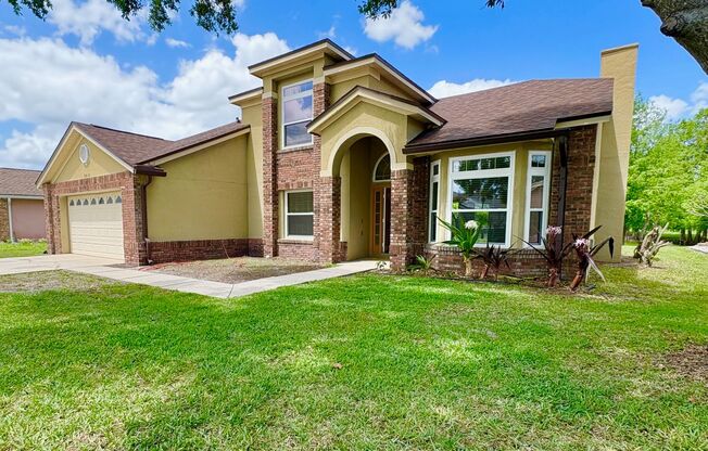 Beautiful 4BR/2.5BA Water View Home - Deer Hollow in the Deerfield Community!