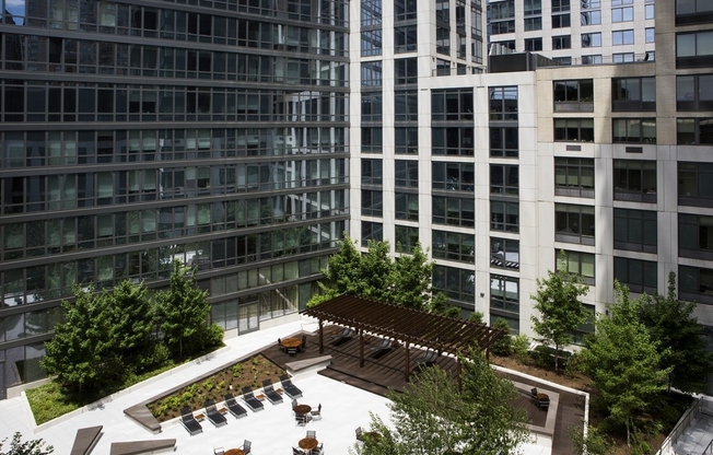 1 bed, 1 bath, 866 sqft, $6,175, Unit 716
