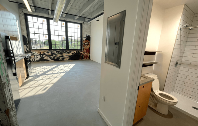 Studio, 1 bath, 362 sqft, $883, Unit 213