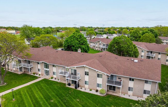 2 beds, 1 bath, 825 sqft, $899, Unit 1740 - 23