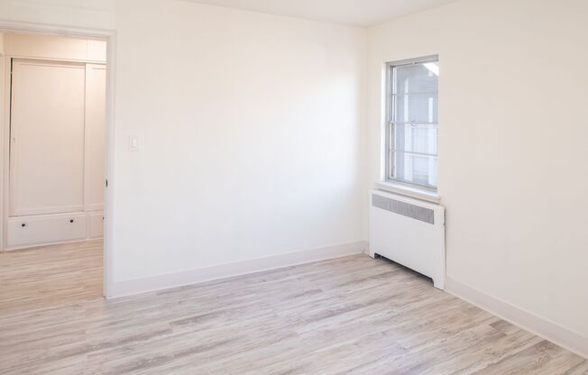 1 bed, 1 bath, $1,399, Unit B5