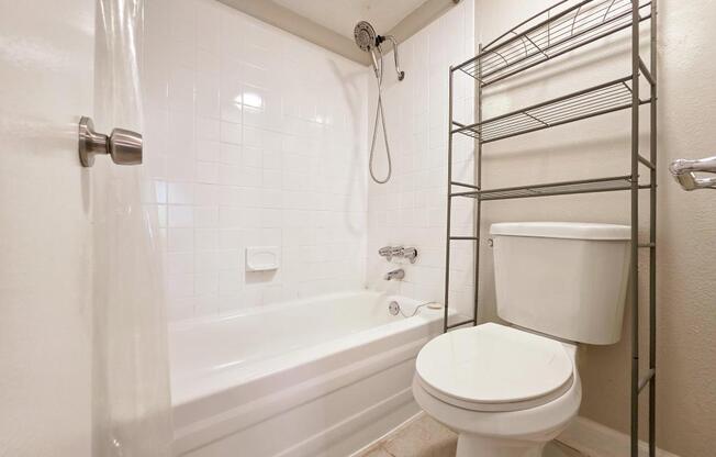 1 bed, 1 bath, 708 sqft, $1,625
