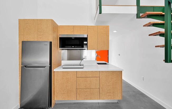 Studio, 1 bath, 405 sqft, $1,945, Unit 665