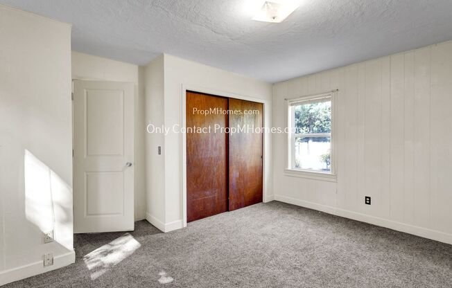 3 beds, 1 bath, $2,099