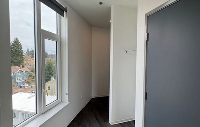 Studio, 1 bath, 261 sqft, $1,175, Unit 313