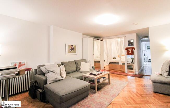 44 WYCKOFF ST
