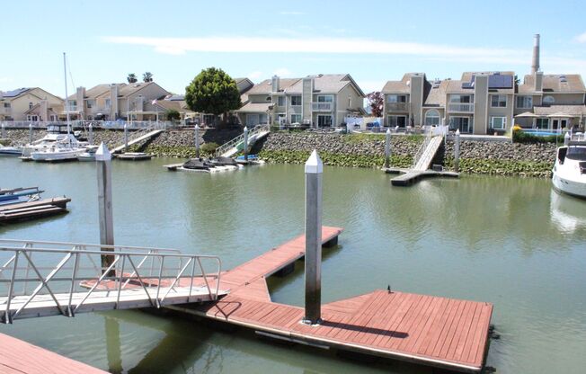 Just in Time for Summer!!!   Waterfront Townhome In Pittsburg with Extended Dock!  Bring Your Boat!
