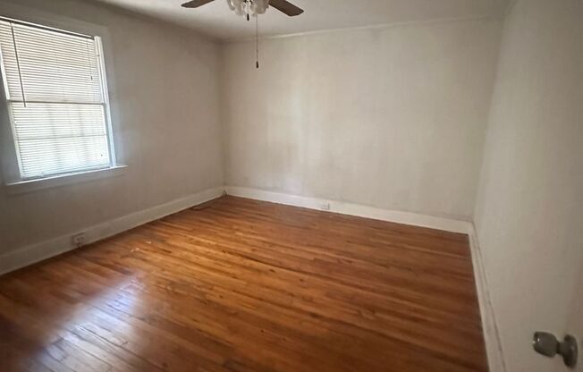 3 bedroom 1 bath cozy home!