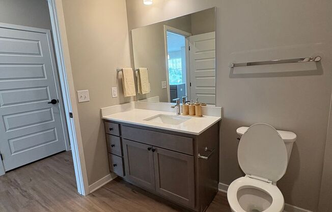 2 beds, 2 baths, 1,296 sqft, $1,979, Unit 401