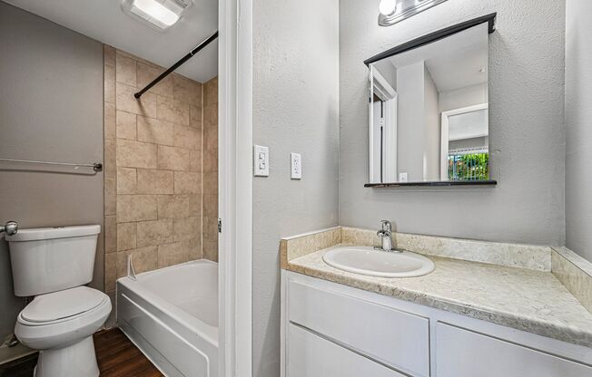 1 bed, 1 bath, 640 sqft, $1,200, Unit 304